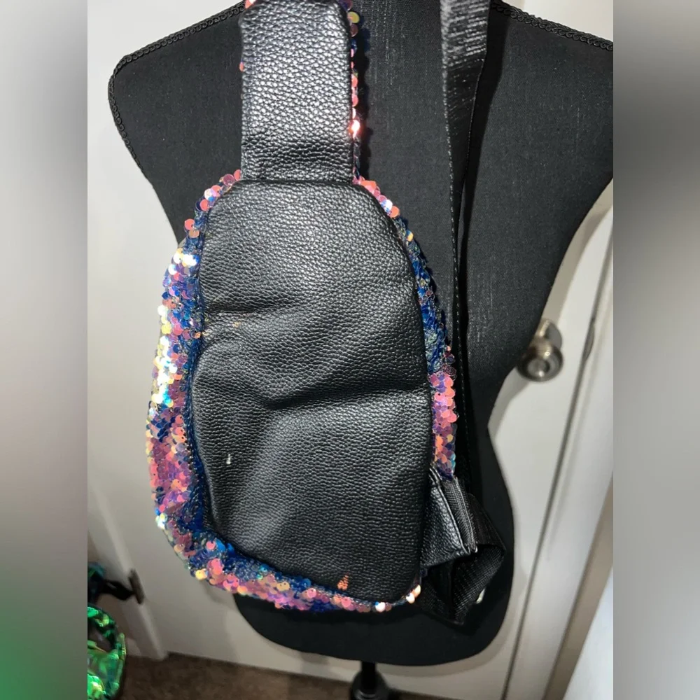 Mini cross body sling bag‎